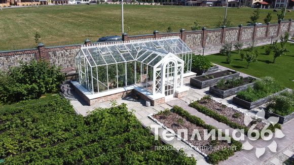 Индивидуальная теплица Ботаник в белом цвете!