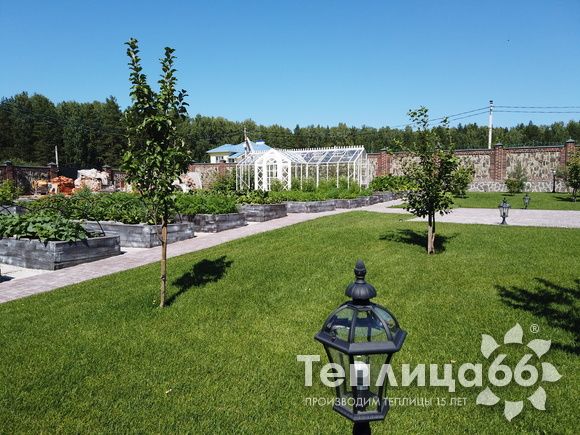 Индивидуальная теплица Ботаник в белом цвете!