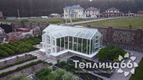 Индивидуальная теплица Ботаник в белом цвете!