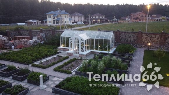 Индивидуальная теплица Ботаник в белом цвете!